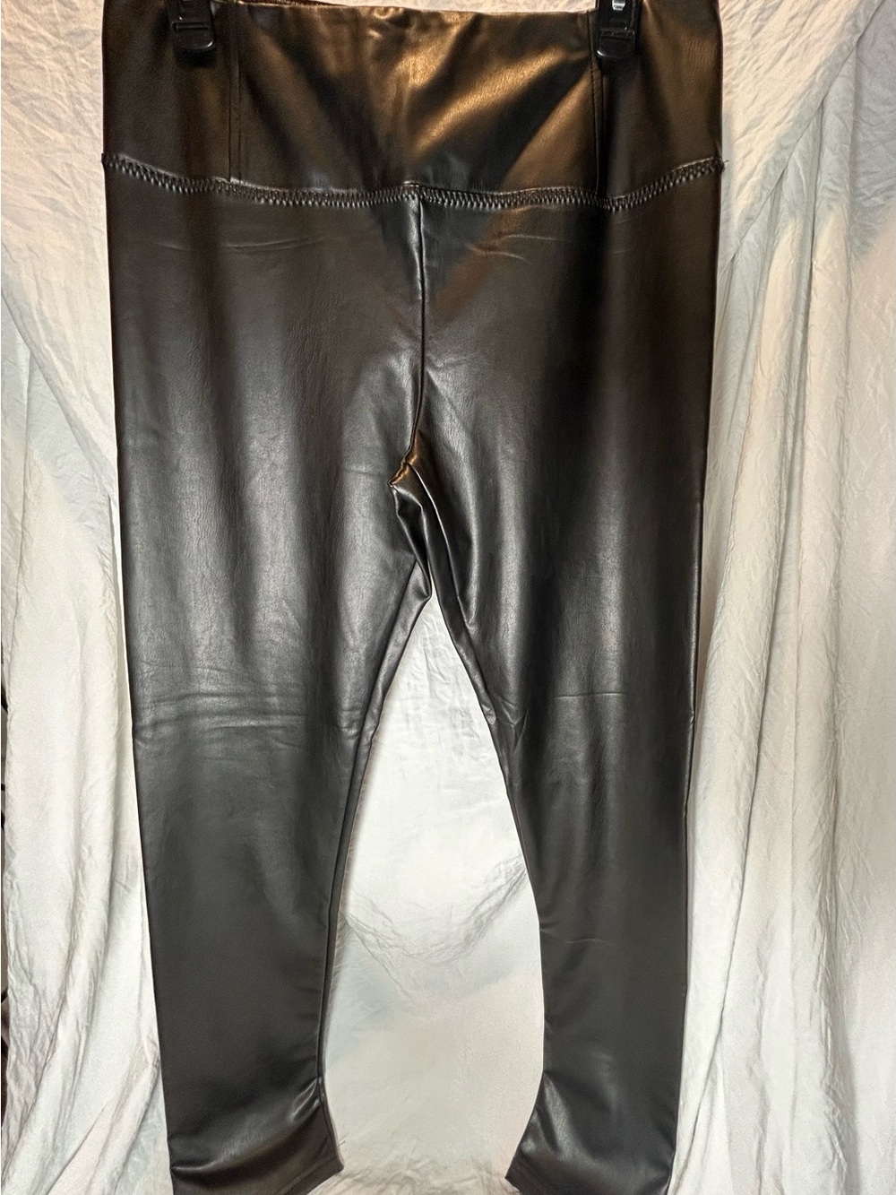 NWT 7 For All Mankind Black Faux Leather Leggings Size Large